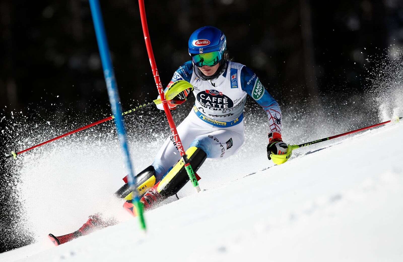downhill_ski_racing