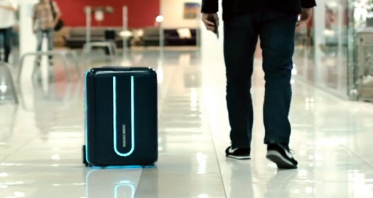 Американці придумали валізу, яка сама їздить за власником (ВІДЕО)