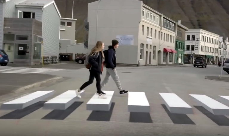 3D-«зебра» робить перехід через дорогу безпечнішим (ФОТО, ВІДЕО)