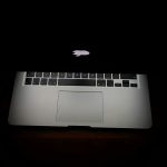 Apple випадково підтверджує моделі MacBook Air з діагоналлю 13 та 15 дюймів на 2025 рік, які об equipped на чипах M4, забезпечуючи швидшу продуктивність та незначні оновлення. Відкрийте для себе несподівані деталі нових MacBook Air, які вразять шанувальників Apple!