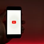 Хакери надсилають підроблені електронні листи з YouTube з небезпечними посиланнями, які виглядають справжніми. Тікайте якнайшвидше і не клацайте на жодне з посилань. Увага! Хакери атакують з підробленими листами YouTube – це може бути небезпечно.