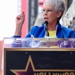 Jamie Lee Curtis критикує 456