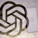 OpenAI контролює 123
