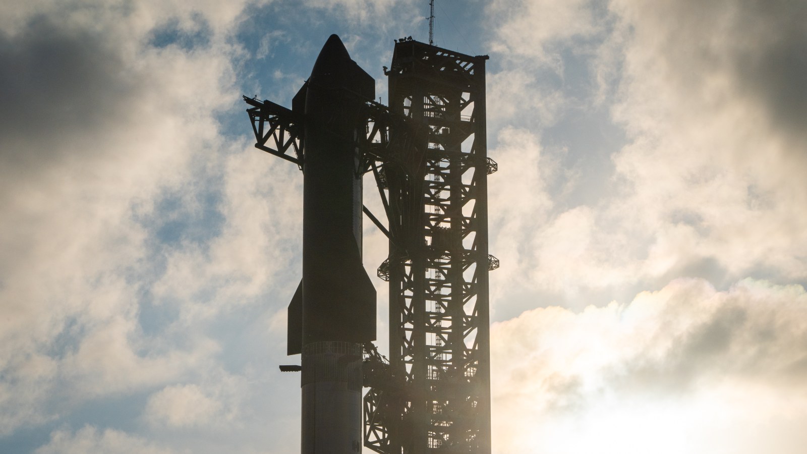 SpaceX отримує дозвіл 567