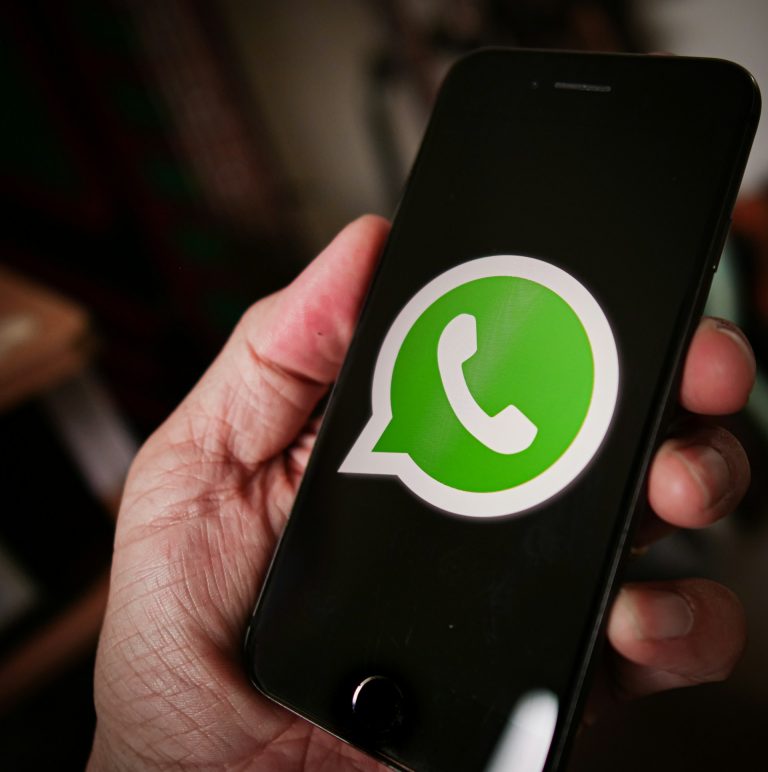 Палата забороняє WhatsApp 356