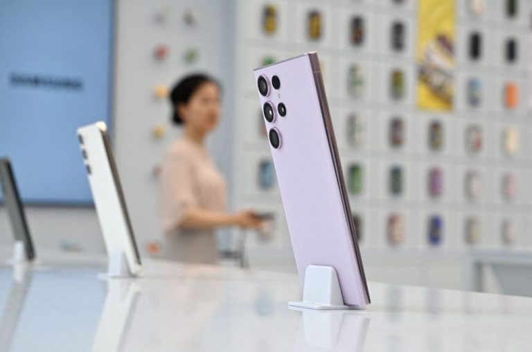 Samsung видаляє акаунти 423