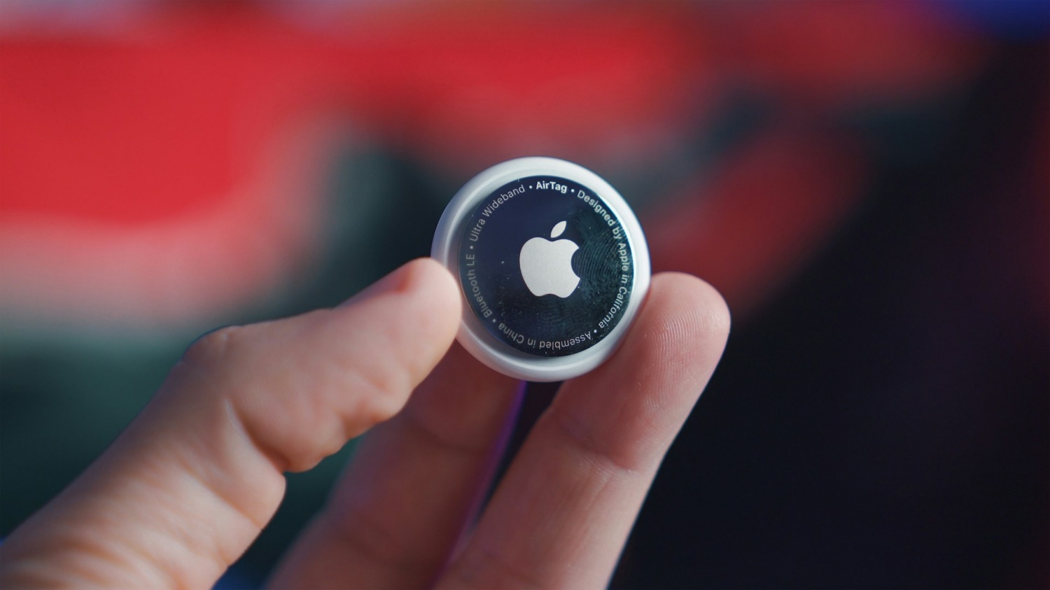 Три оновлення Apple AirTag 298