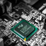 Intel б'є на сполох 345