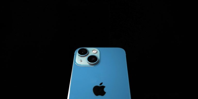 iPhone 17 Pro 835