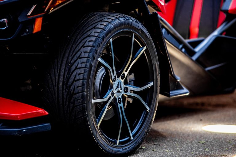 Автомобілі в Великобританії 456