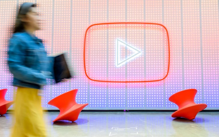 YouTube оцінка віку 452