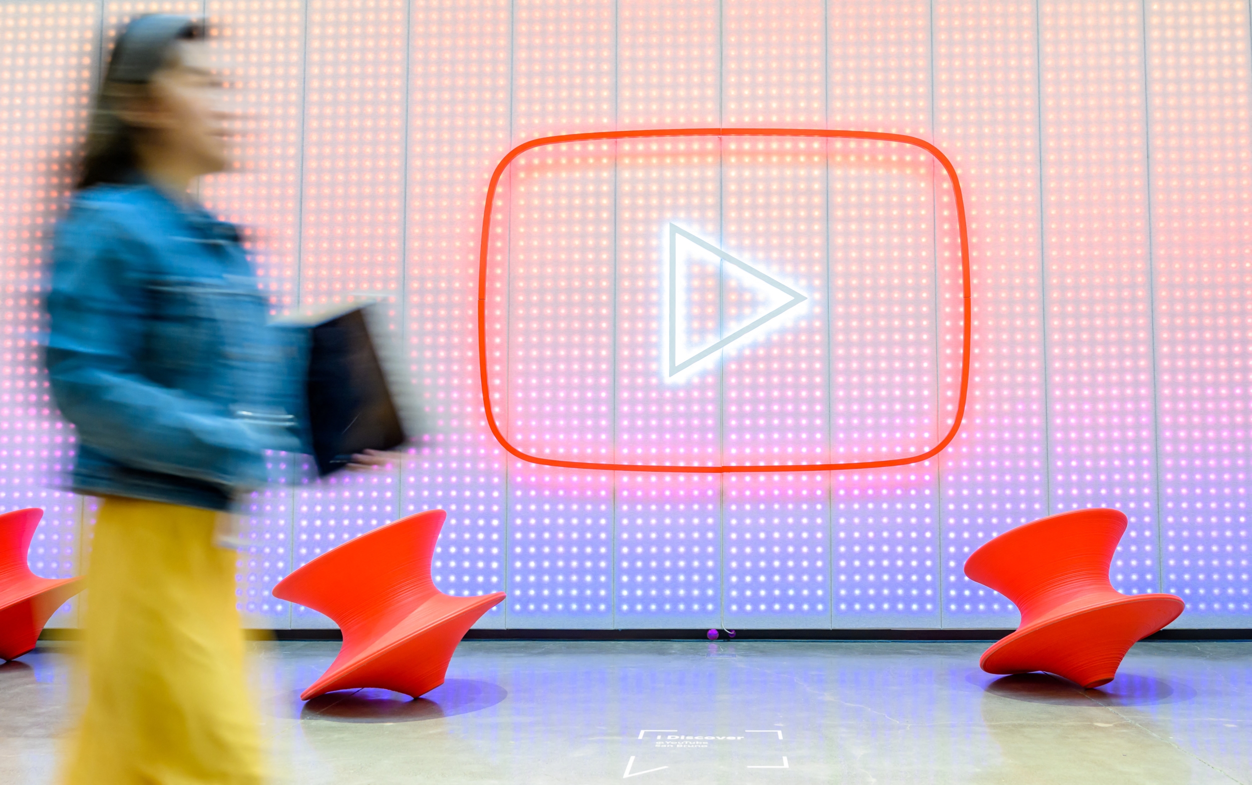 YouTube оцінка віку 452