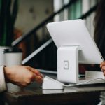 DBS тестує AI 345