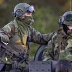 Уряд США розширює кількість постачальників AI та переосмислює роль Anthropic Уряд США розширює AI 845