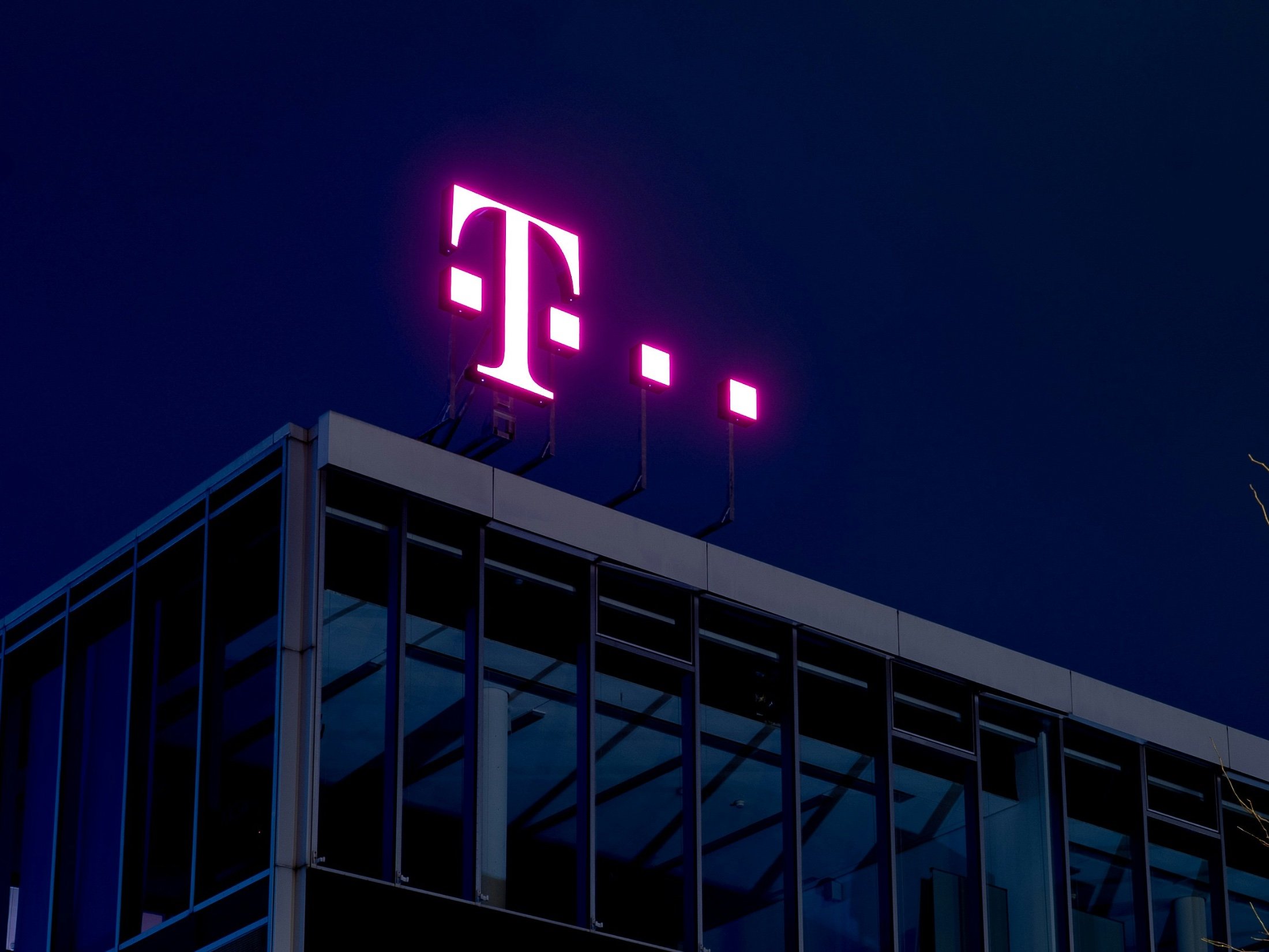 Deutsche Telekom впроваджує ChatGPT Enterprise для роботи з AI-native технологіями