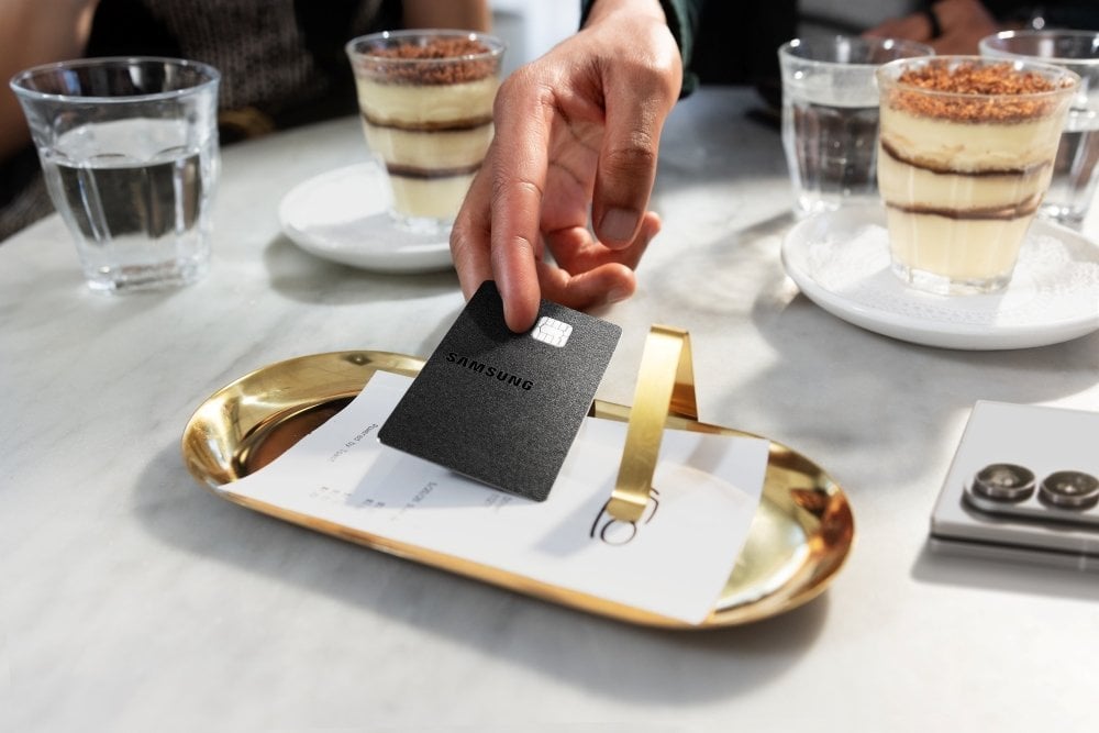 Samsung офіційно презентував нову Samsung Galaxy Card