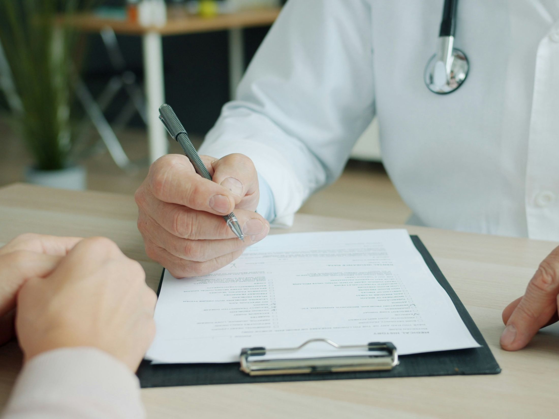 Guardoc Health обробляє клінічну документацію за допомогою моделей Amazon Nova  
Процес обробки клінічної документації Guardoc Health за допомогою моделей Amazon Nova